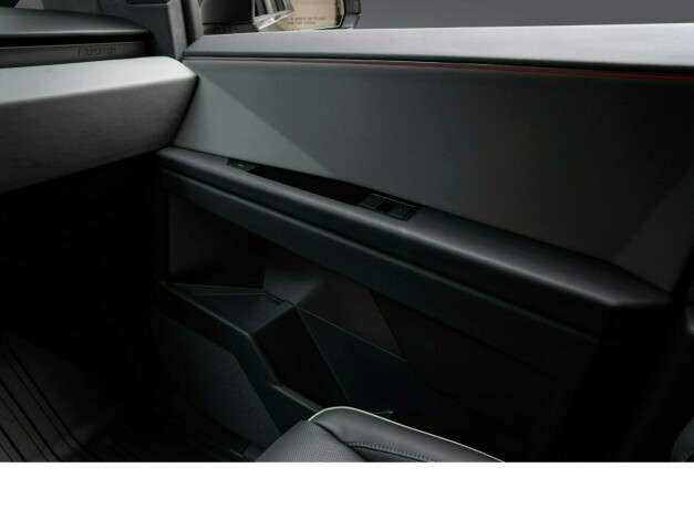 tesla-cybertruck-elektrisitet-2024-big-39