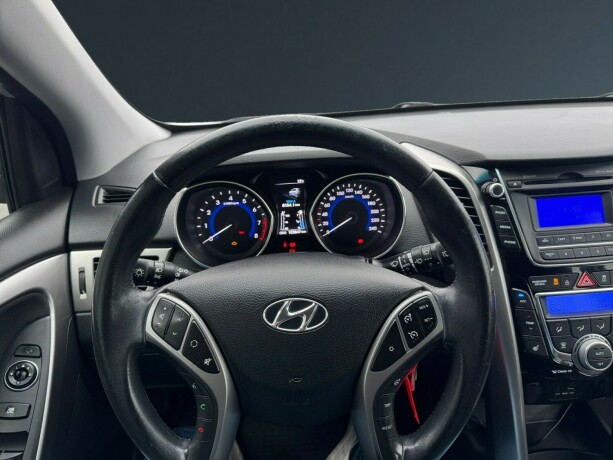 hyundai-i30-bensin-2013-big-9