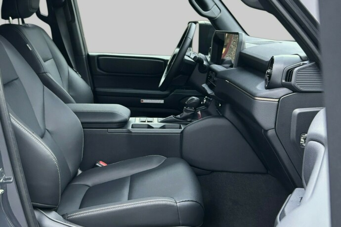 toyota-land-cruiser-diesel-2025-big-17