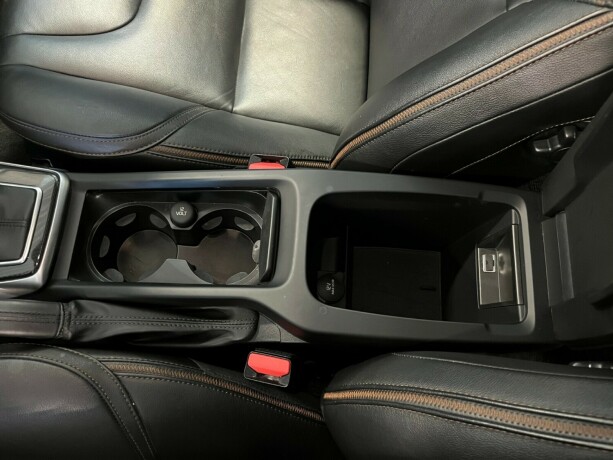 volvo-v40-cross-country-bensin-2019-big-29