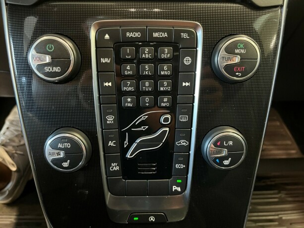 volvo-v40-cross-country-bensin-2019-big-30