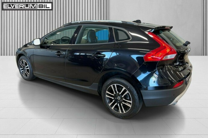 volvo-v40-cross-country-bensin-2019-big-11