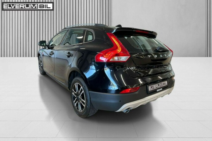 volvo-v40-cross-country-bensin-2019-big-10