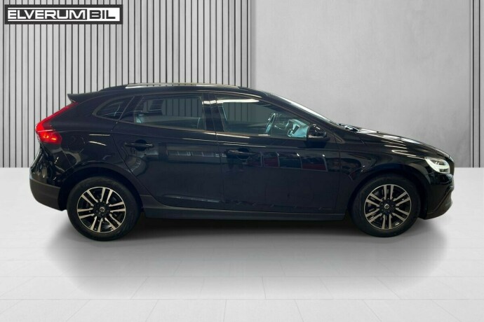 volvo-v40-cross-country-bensin-2019-big-6