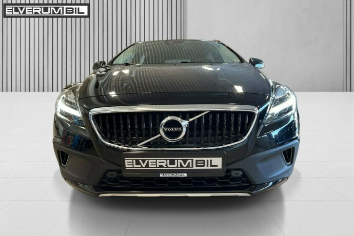 volvo-v40-cross-country-bensin-2019-big-2