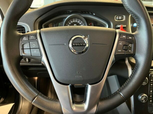 volvo-v40-cross-country-bensin-2019-big-25