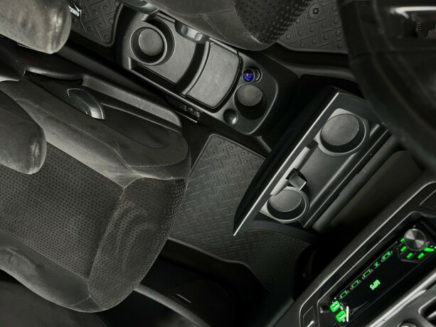 citroen-c4-picasso-diesel-2008-big-21