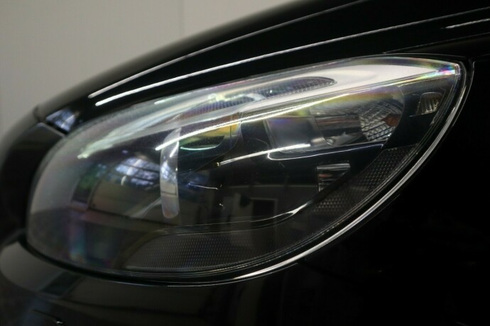 volvo-v40-diesel-2014-big-13