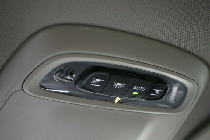 volvo-v40-diesel-2014-big-48