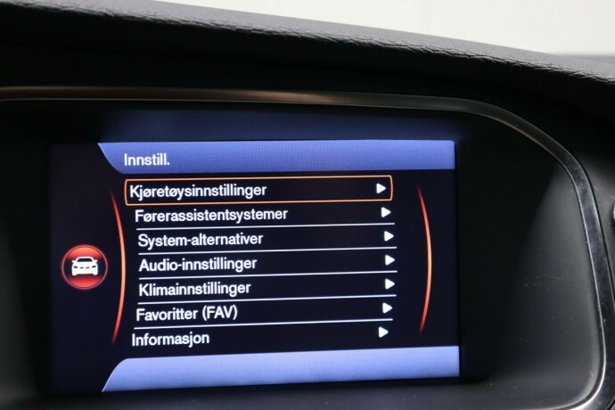 volvo-v40-diesel-2014-big-54