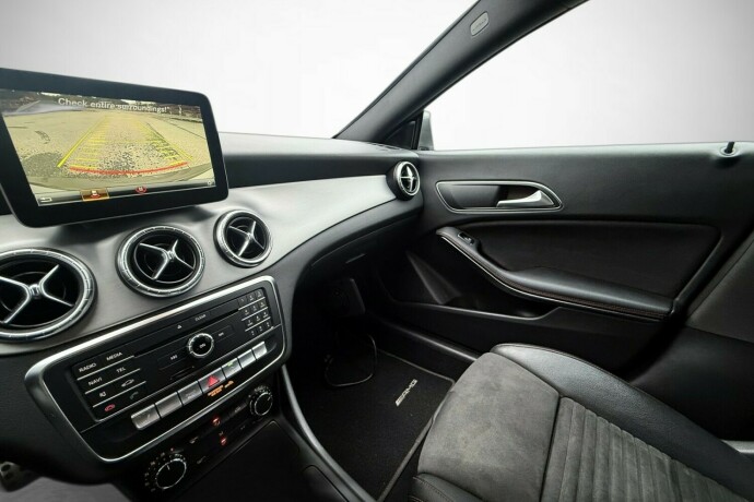 mercedes-benz-cla-bensin-2017-big-29