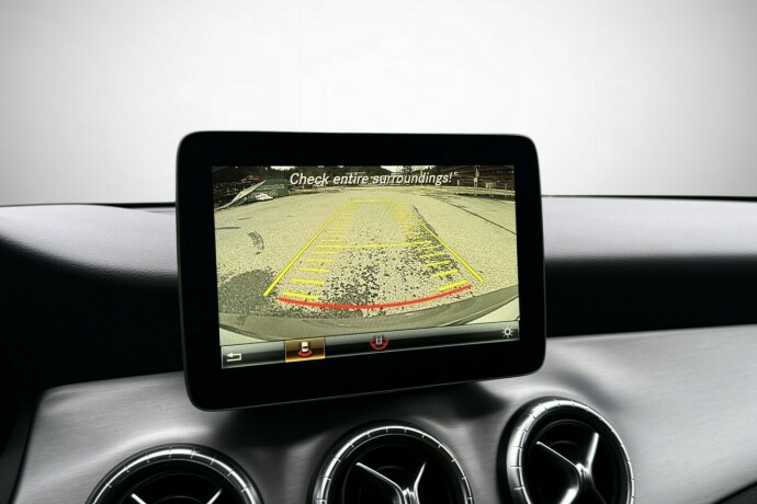 mercedes-benz-cla-bensin-2017-big-25