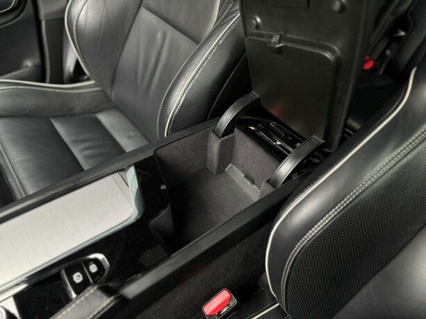 volvo-xc-90-elektrisitetbensin-2022-big-35