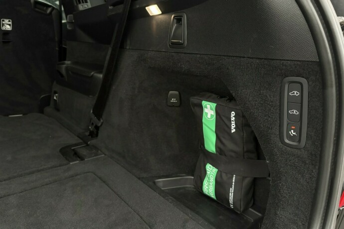 volvo-xc-90-elektrisitetbensin-2022-big-39