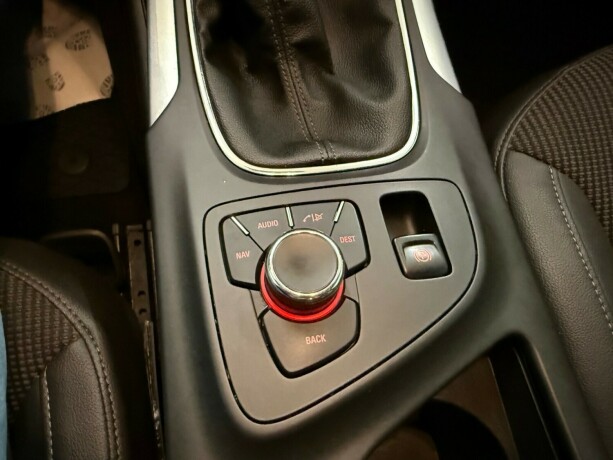 opel-insignia-diesel-2010-big-17