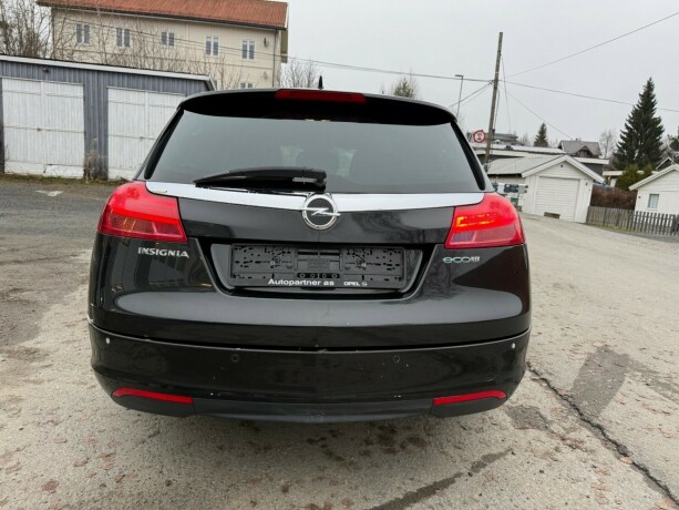 opel-insignia-diesel-2010-big-3