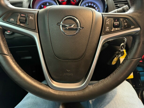 opel-insignia-diesel-2010-big-9