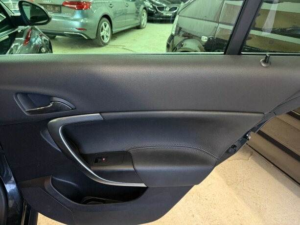 opel-insignia-diesel-2010-big-26