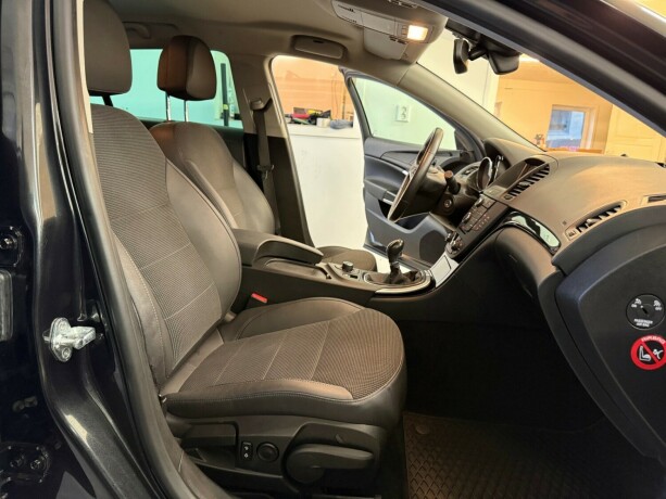 opel-insignia-diesel-2010-big-21