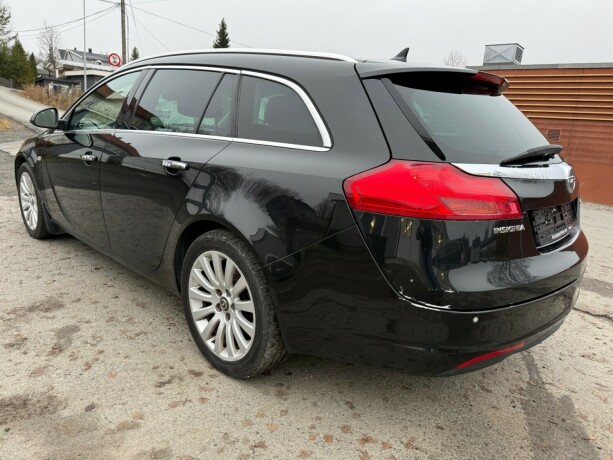 opel-insignia-diesel-2010-big-2