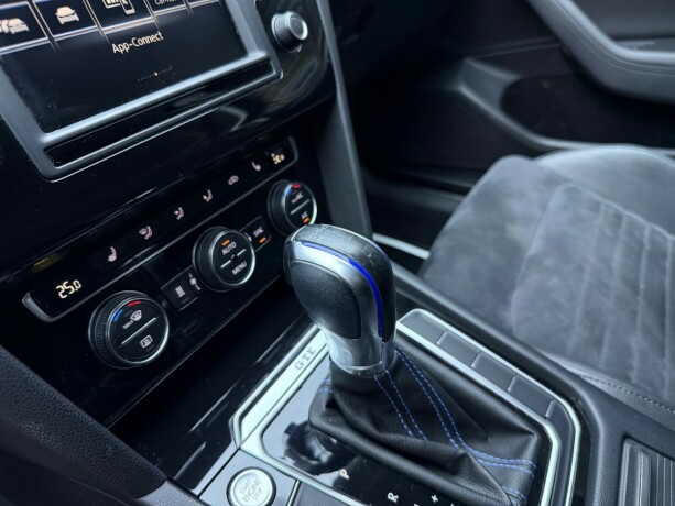 volkswagen-passat-elektrisitetbensin-2017-big-27