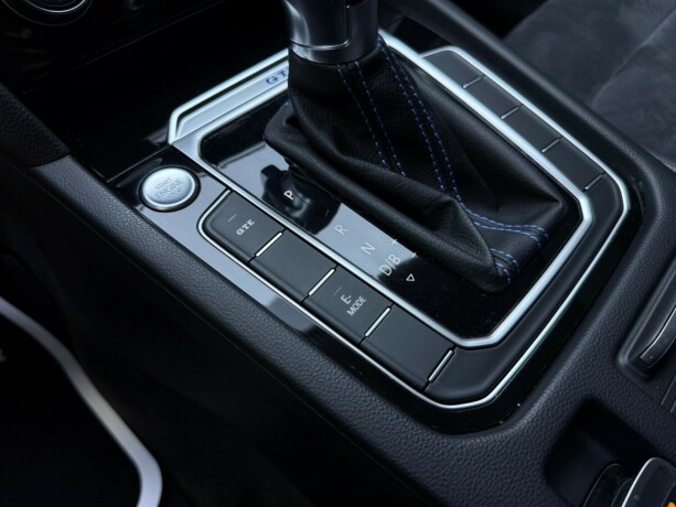 volkswagen-passat-elektrisitetbensin-2017-big-28