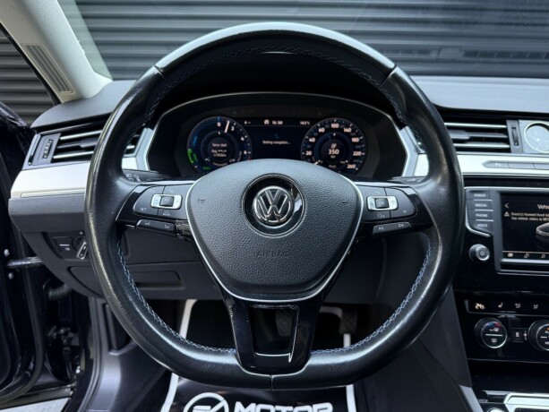 volkswagen-passat-elektrisitetbensin-2017-big-13