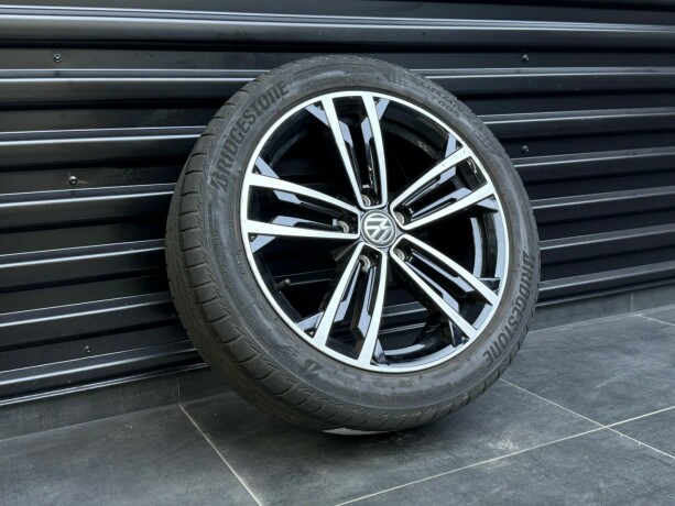 volkswagen-golf-elektrisitetbensin-2019-big-31