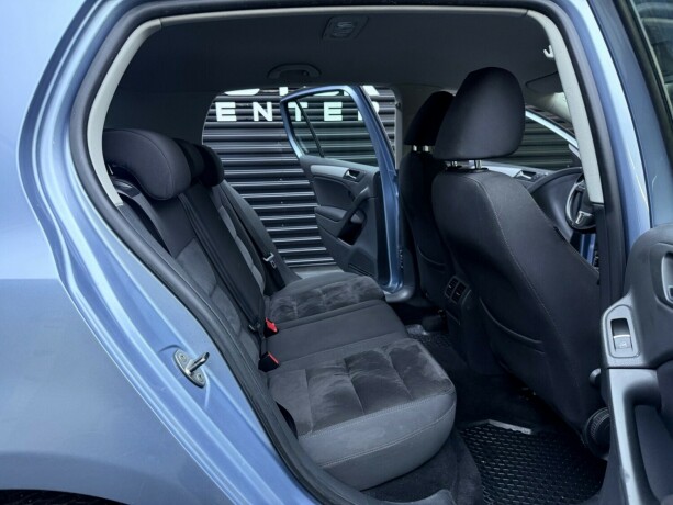 volkswagen-golf-diesel-2011-big-26