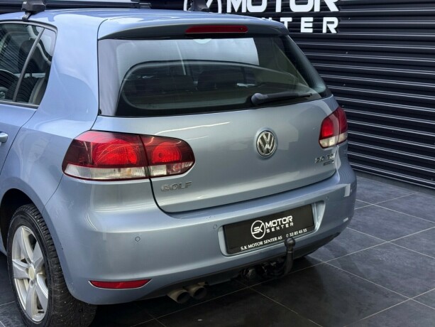 volkswagen-golf-diesel-2011-big-5