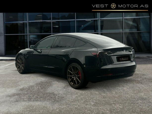 tesla-model-3-elektrisitet-2023-big-4