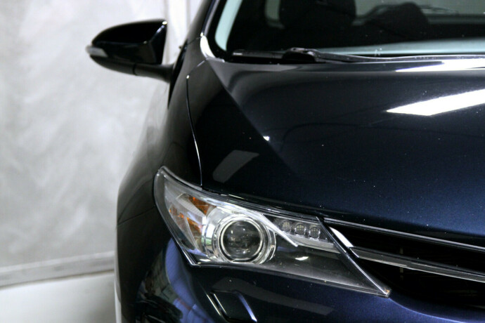 toyota-auris-elektrisitetbensin-2014-big-3