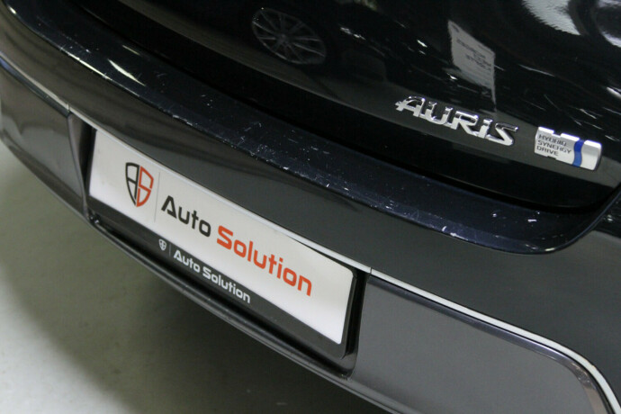 toyota-auris-elektrisitetbensin-2014-big-19