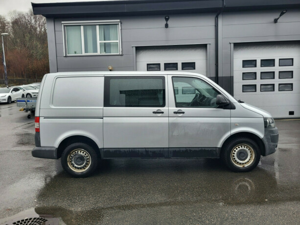 volkswagen-transporter-diesel-2012-big-3