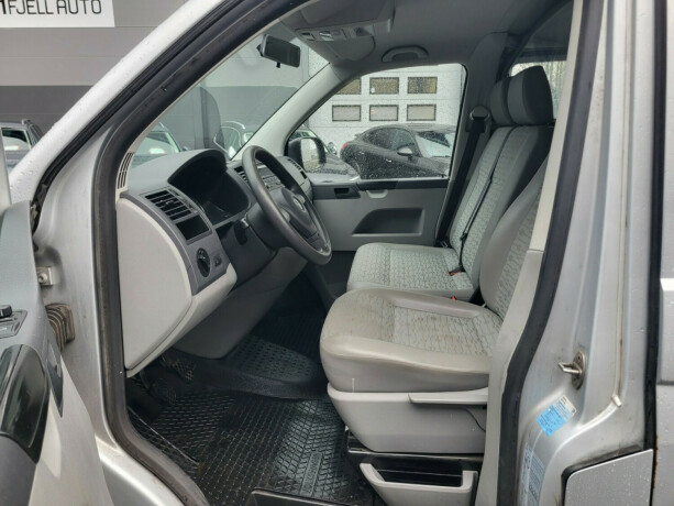 volkswagen-transporter-diesel-2012-big-12