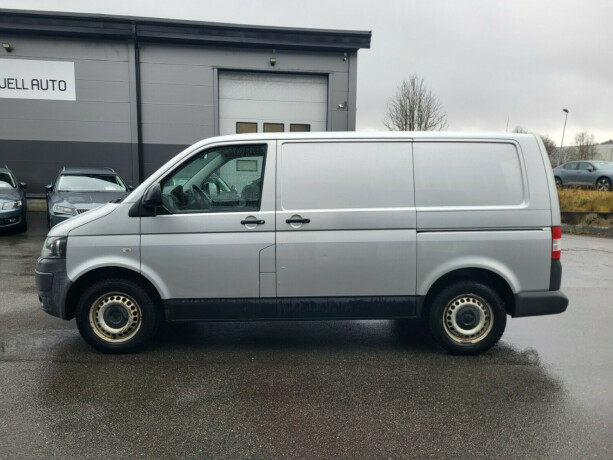 volkswagen-transporter-diesel-2012-big-7