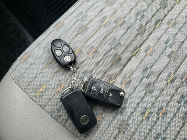 volkswagen-transporter-diesel-2012-big-19