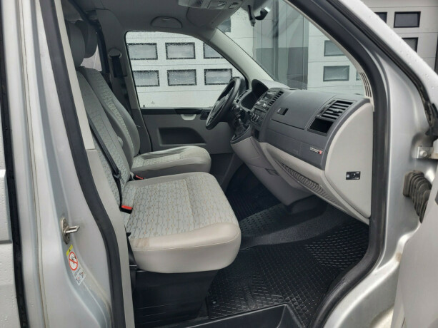 volkswagen-transporter-diesel-2012-big-10