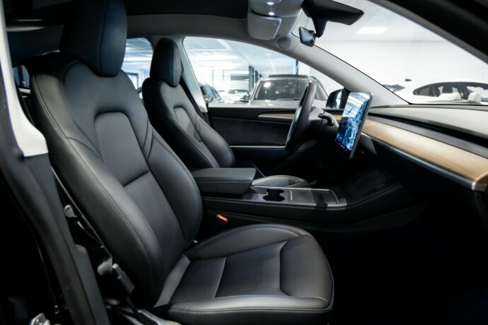 tesla-model-y-elektrisitet-2023-big-10