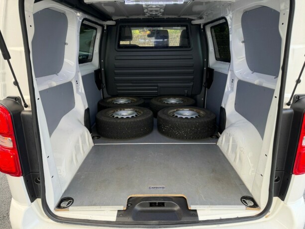 peugeot-expert-diesel-2020-big-11