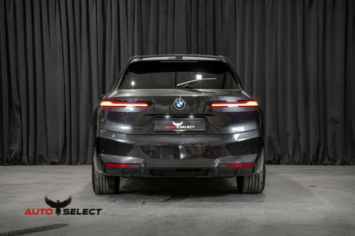 bmw-ix-xdrive-40-elektrisitet-2022-big-10