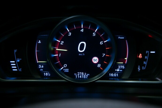 volvo-v40-cross-country-bensin-2019-big-11