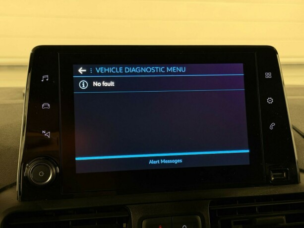 peugeot-partner-diesel-2019-big-25