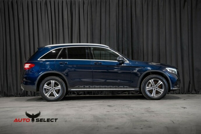 mercedes-benz-glc-elektrisitetbensin-2018-big-14