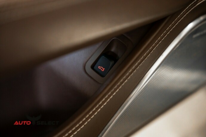 audi-a8-diesel-2010-big-24