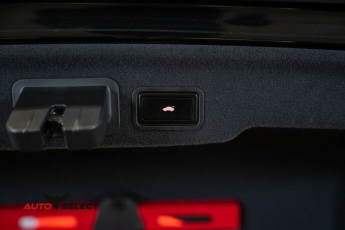 audi-a8-diesel-2010-big-11