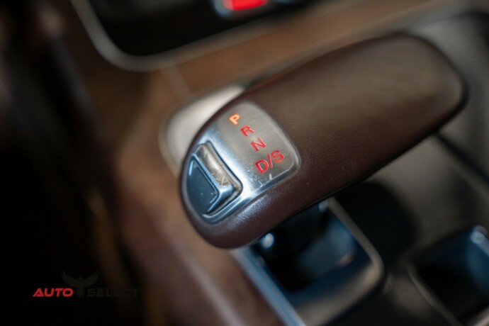 audi-a8-diesel-2010-big-41