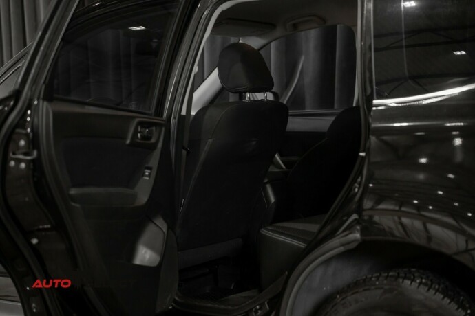 subaru-forester-bensin-2014-big-14