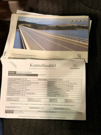 peugeot-308-bensin-2011-big-19