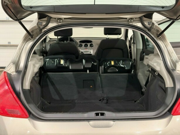 peugeot-308-bensin-2011-big-12